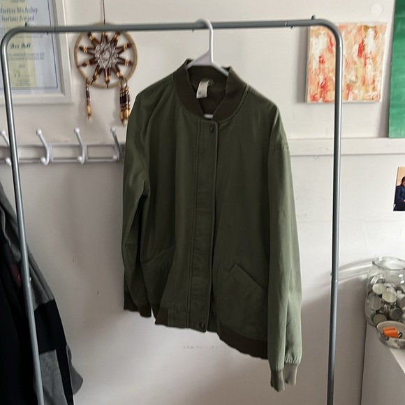 Really cute vintage forest green light jacket - Picture 3 of 3